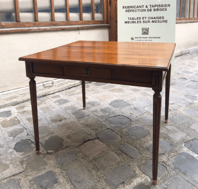 Table console extensible, de style Louis XVI, en merisier