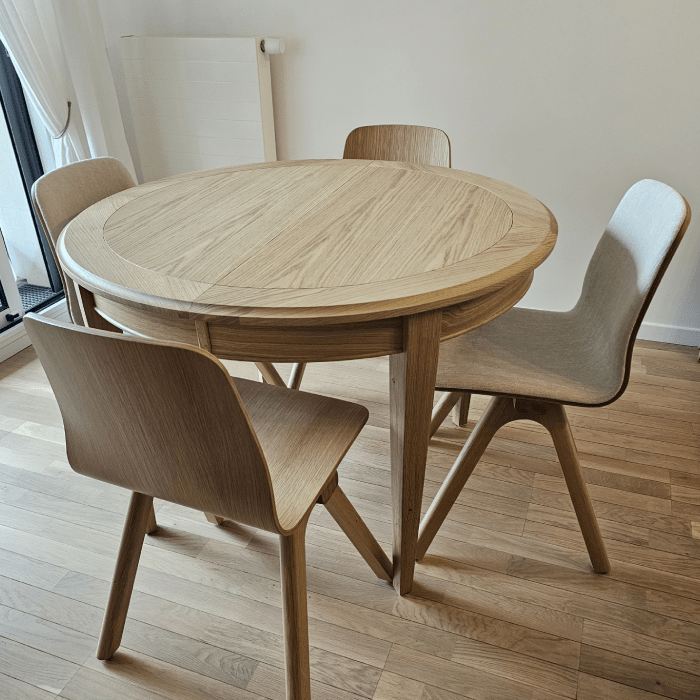 Table ronde en chêne massif extensible avec 2 allonges